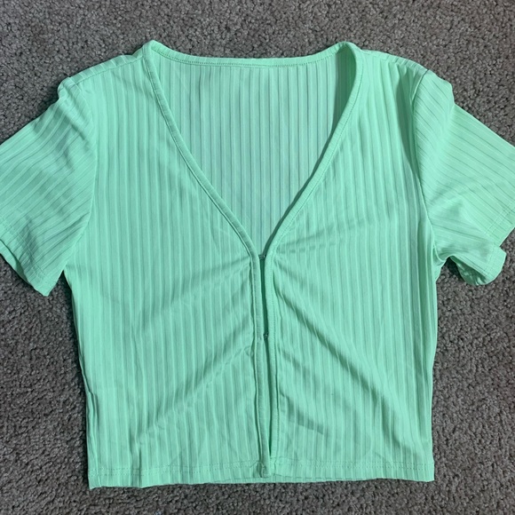 lime green 90s going out crop top - Picture 2 of 3